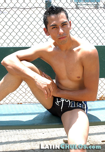 LatinChulos.com - Carlos