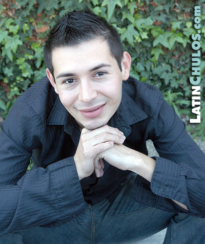 LatinChulos.com - Luis