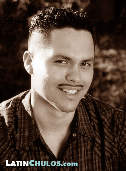 LatinChulos.com - Aaron
