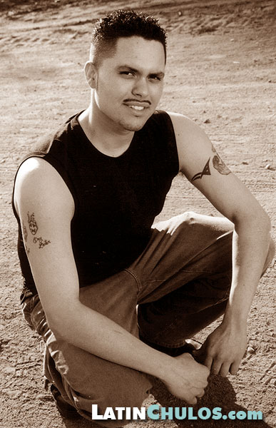 LatinChulos.com - Aaron