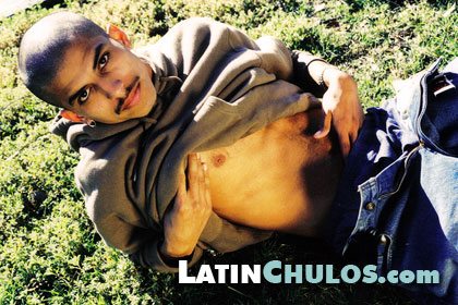 LatinChulos.com - Aaron