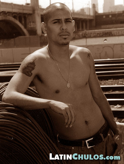 LatinChulos.com - Carlos